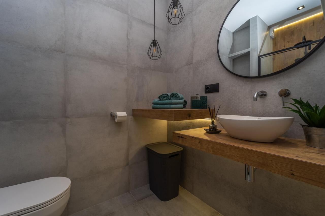 Garden Gate Old Town Apartment กดัญสก์ ภายนอก รูปภาพ