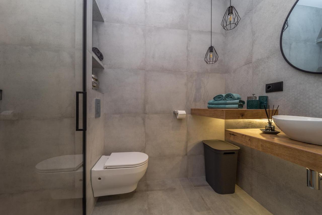 Garden Gate Old Town Apartment กดัญสก์ ภายนอก รูปภาพ