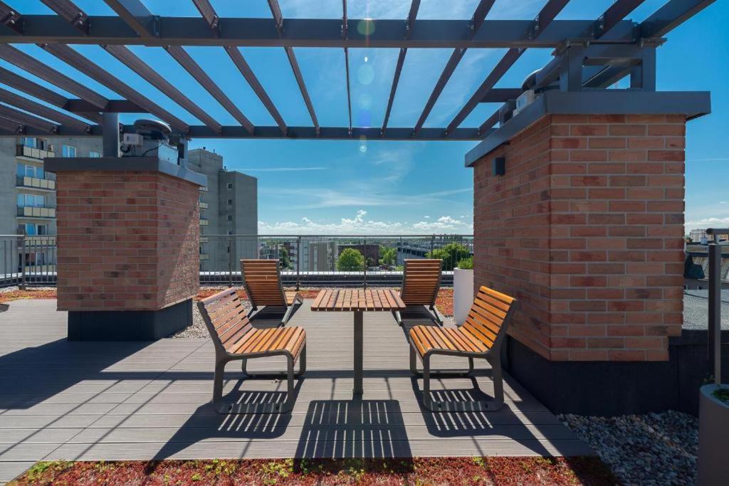 Garden Gate Old Town Apartment กดัญสก์ ภายนอก รูปภาพ